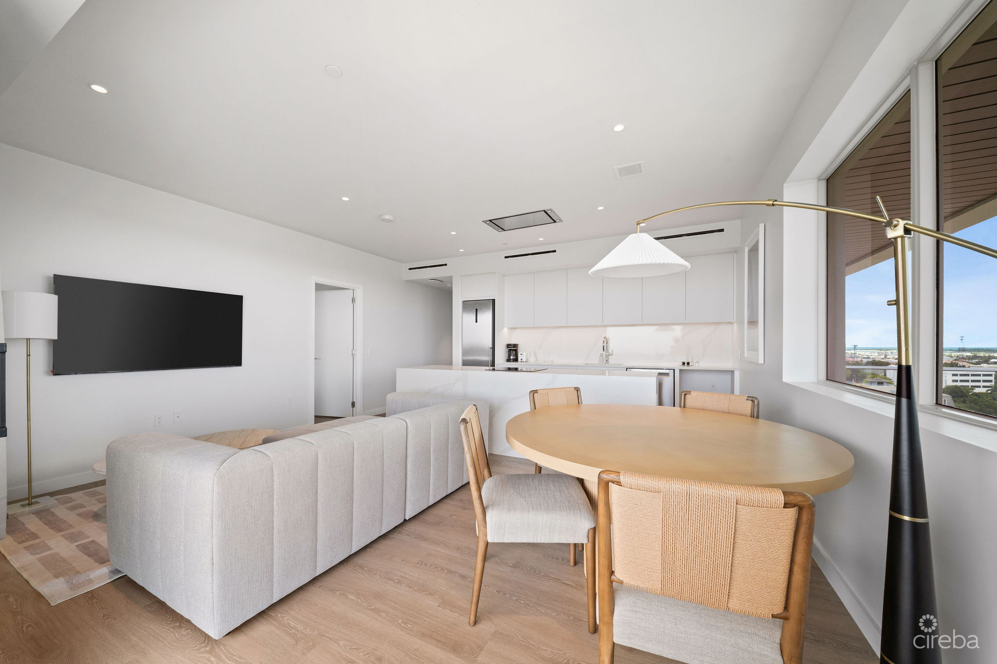 ONE | GT RESIDENCES – UNIT 922