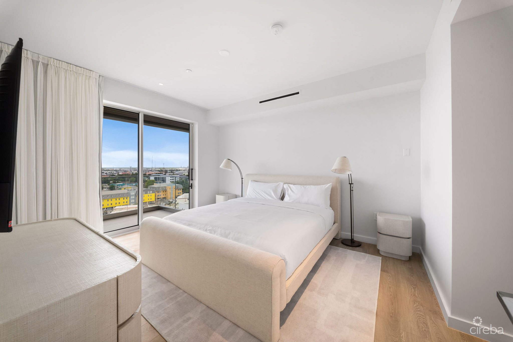 ONE | GT RESIDENCES – UNIT 914