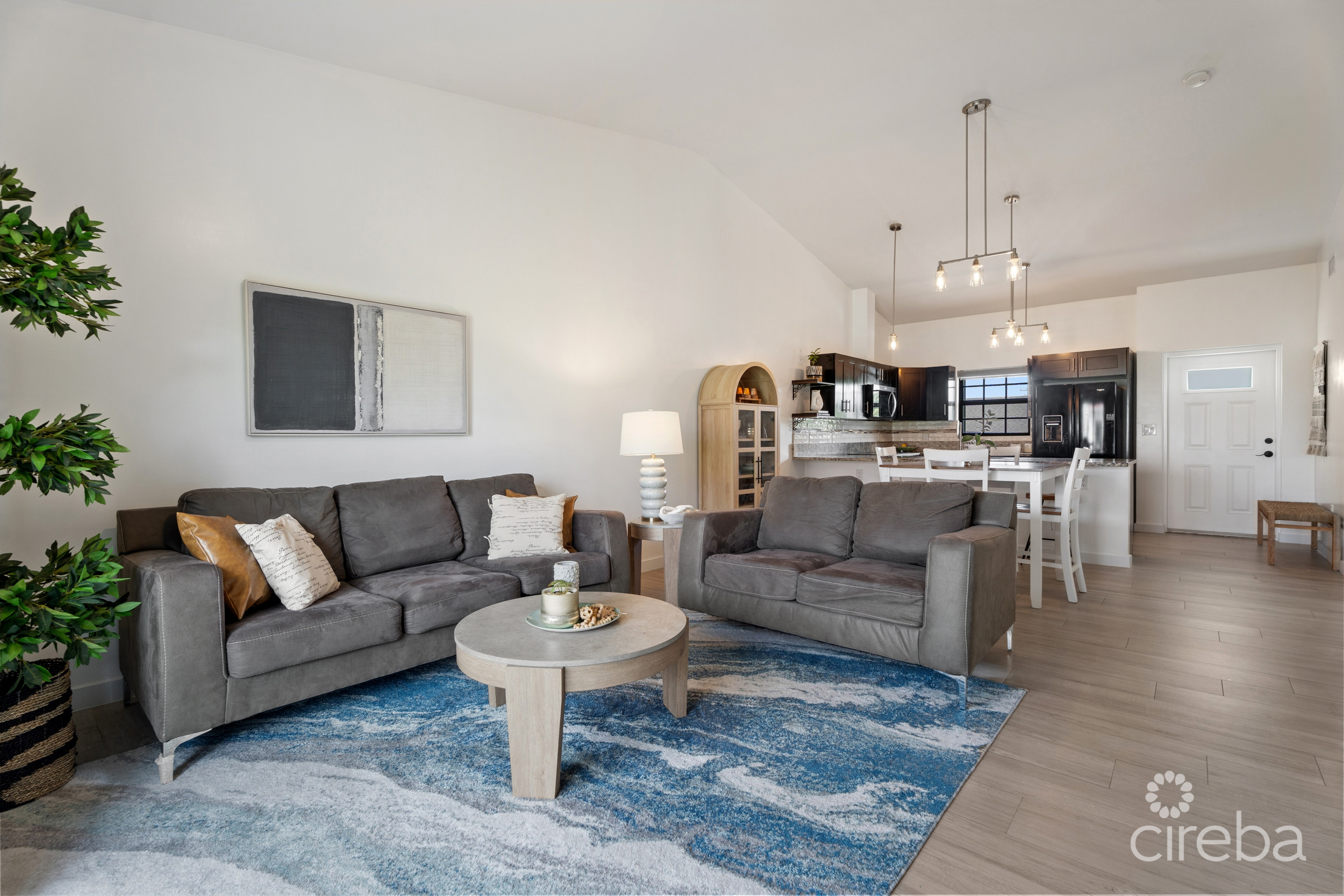 PORTOFINO GARDENS | TURNKEY 2-BED