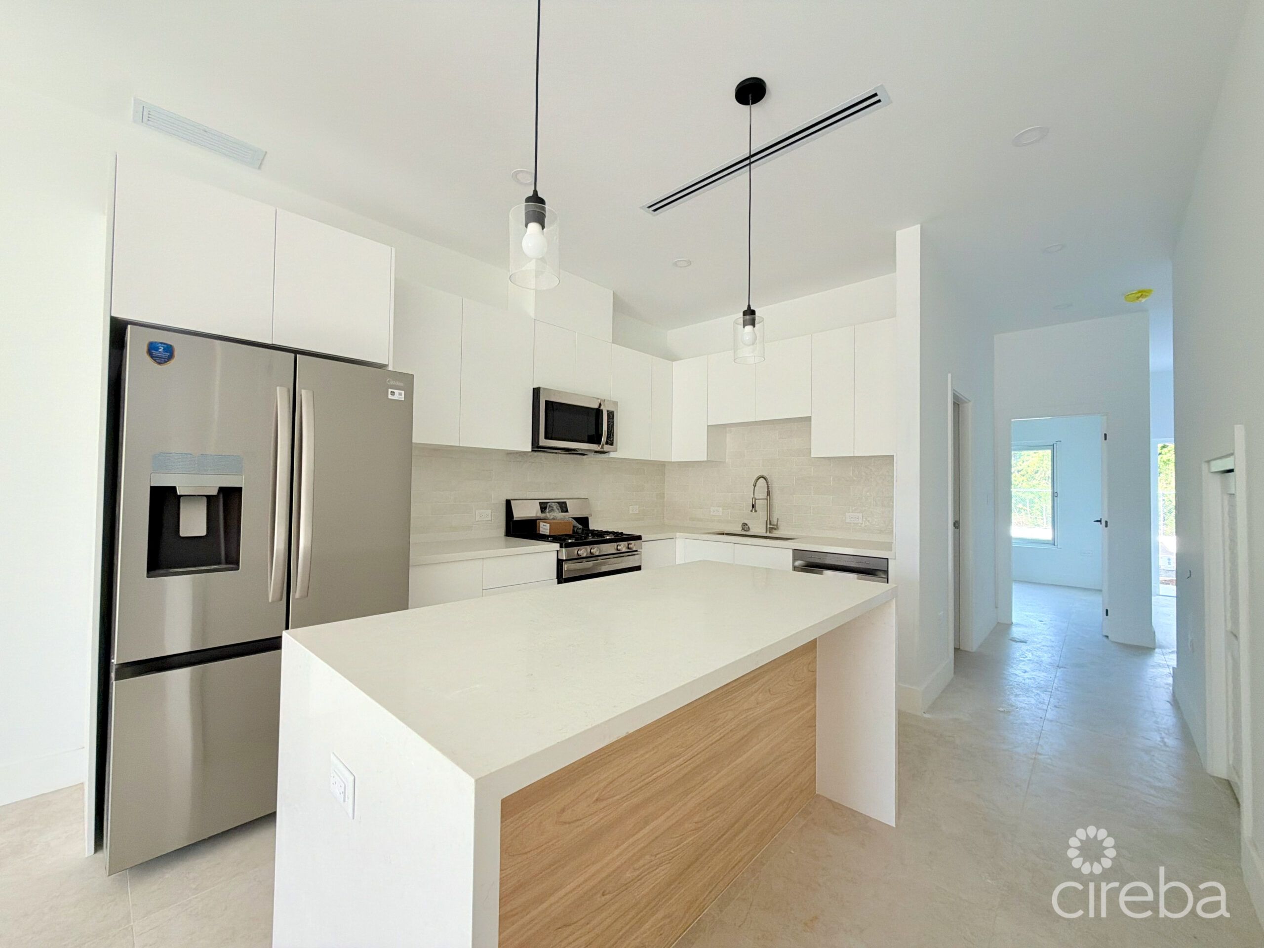 THREE BEDROOM, 3.5 BATHROOM RESIDENCE – DEVELOPER UNIT – THE MEADOWS AT BATABANO