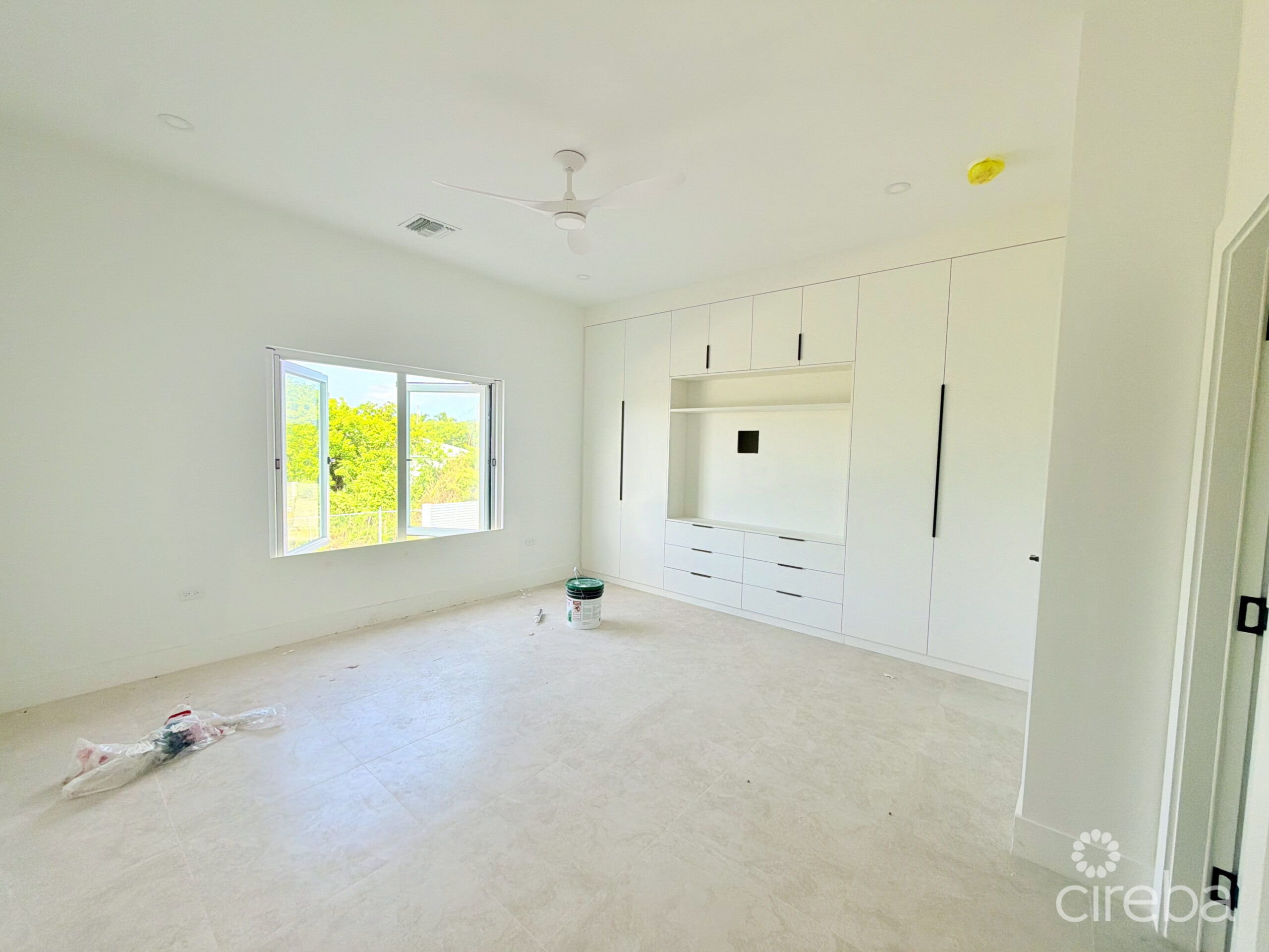 THREE BEDROOM, 3.5 BATHROOM RESIDENCE – DEVELOPER UNIT – THE MEADOWS AT BATABANO
