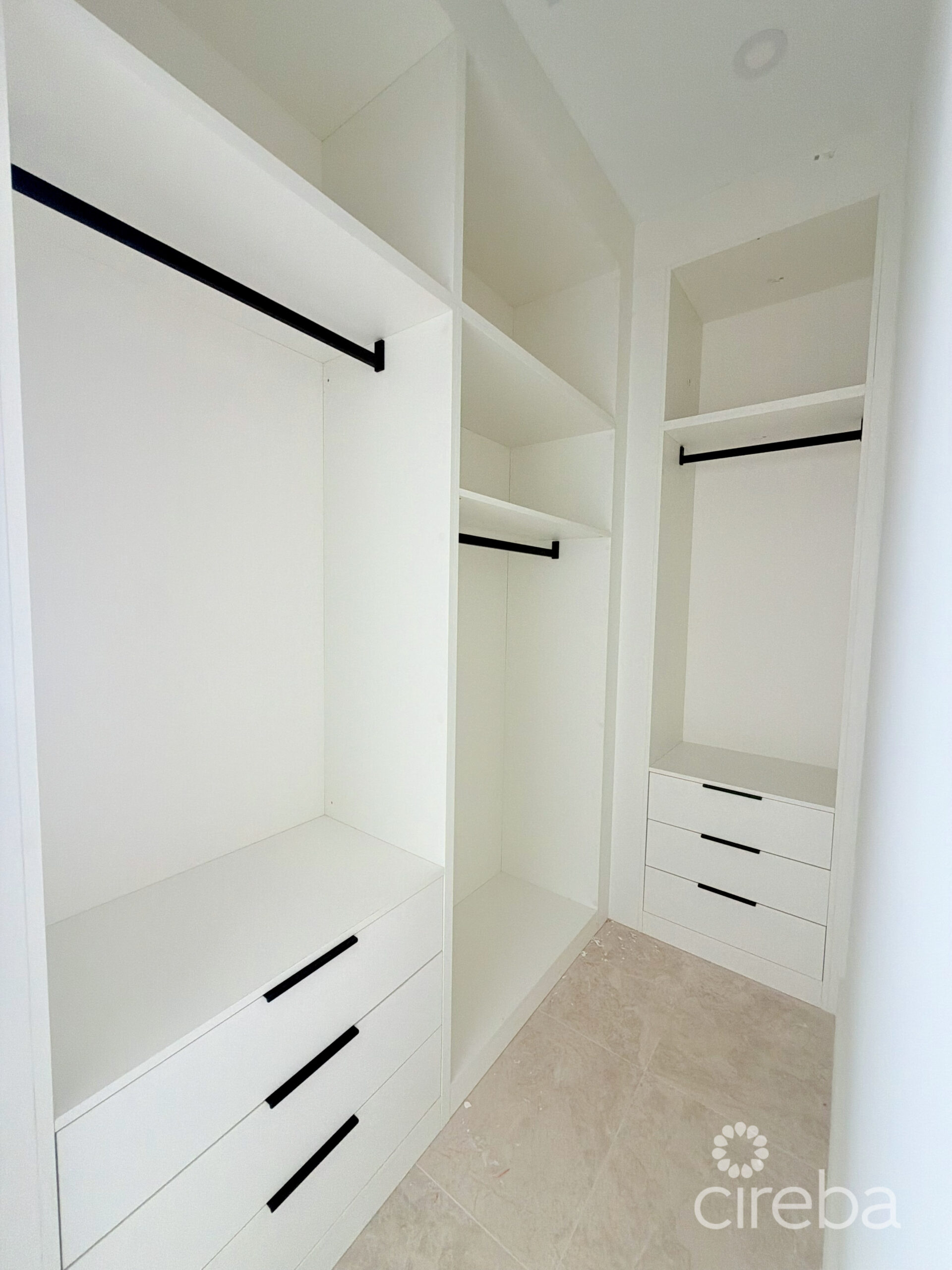 THREE BEDROOM, 3.5 BATHROOM RESIDENCE – DEVELOPER UNIT – THE MEADOWS AT BATABANO