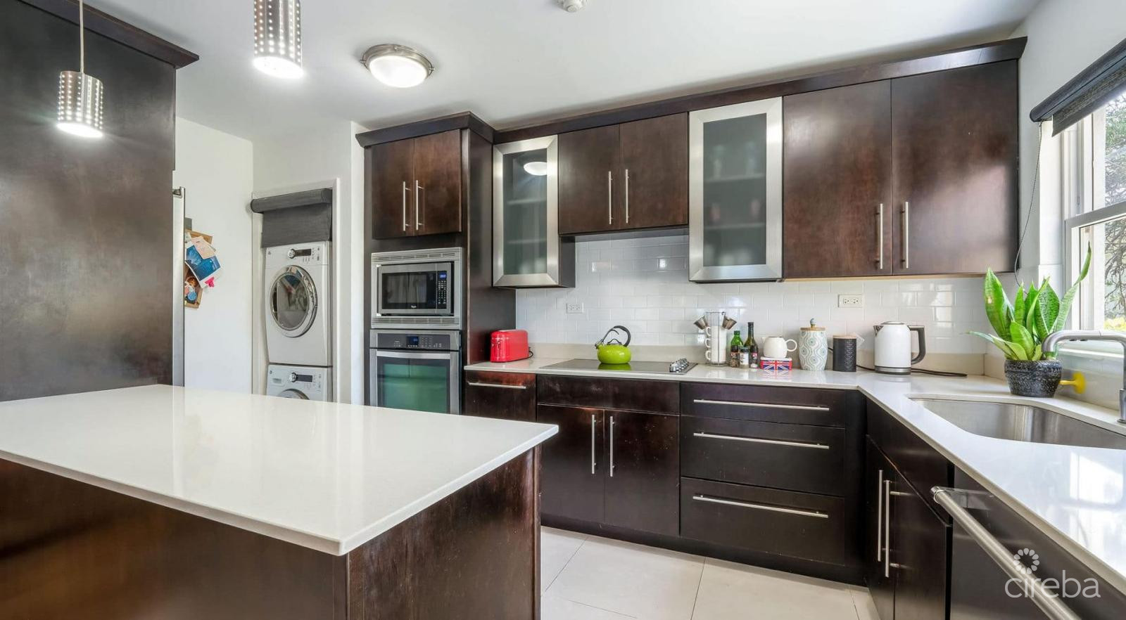 SAFE HARBOUR #2 – GOVERNORS HARBOUR WATERFRONT TOWNHOUSE