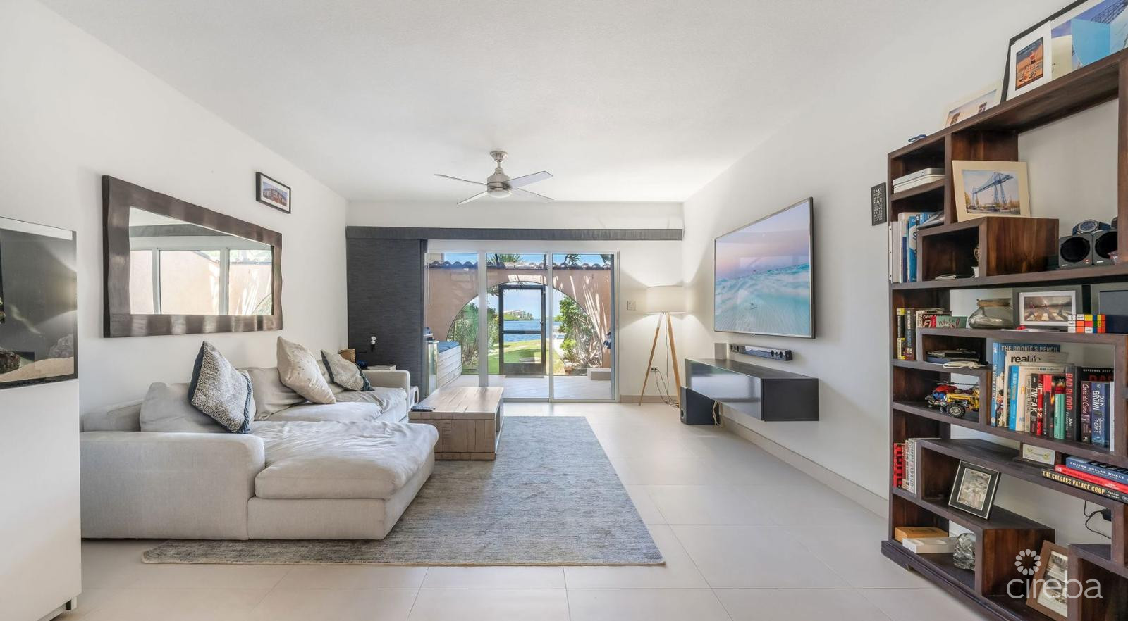 SAFE HARBOUR #2 – GOVERNORS HARBOUR WATERFRONT TOWNHOUSE