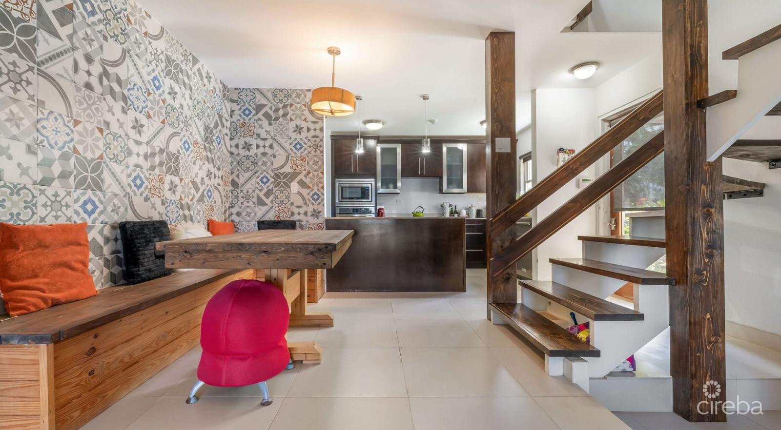 SAFE HARBOUR #2 – GOVERNORS HARBOUR WATERFRONT TOWNHOUSE