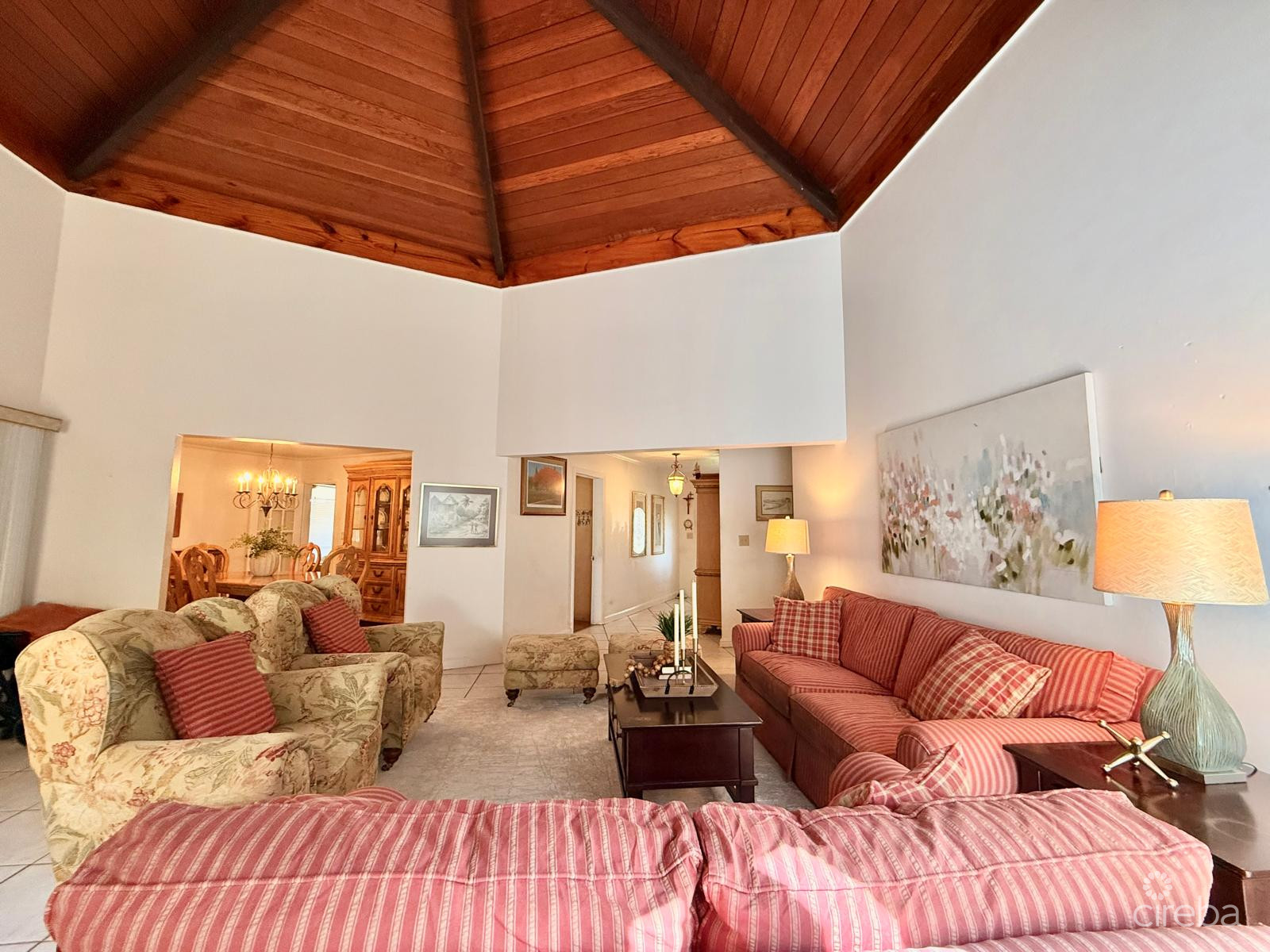 4 BEDROOM DOUBLE LOT HOME  IN PROSPECT