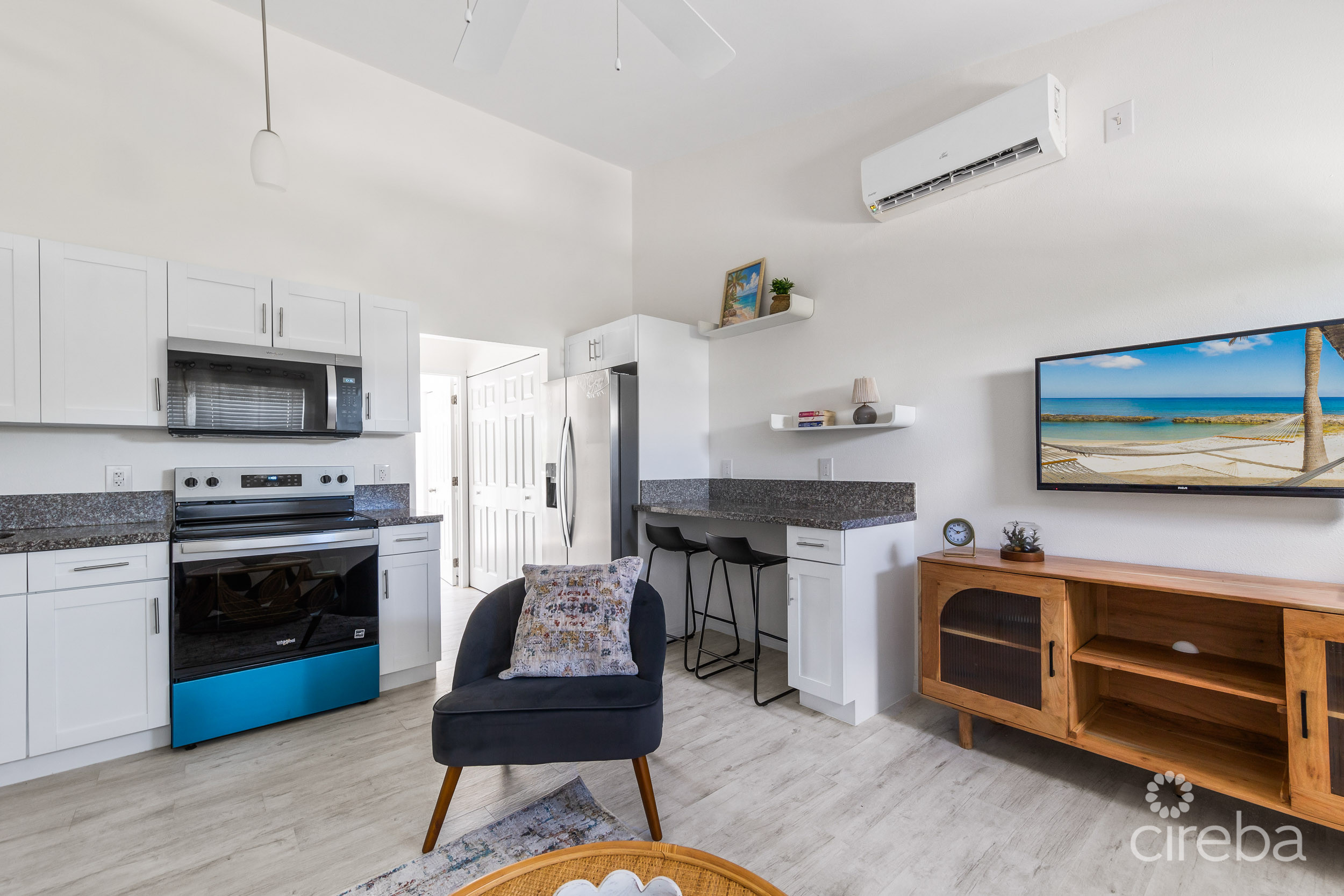 SANDSCAPE RESIDENCES #38
