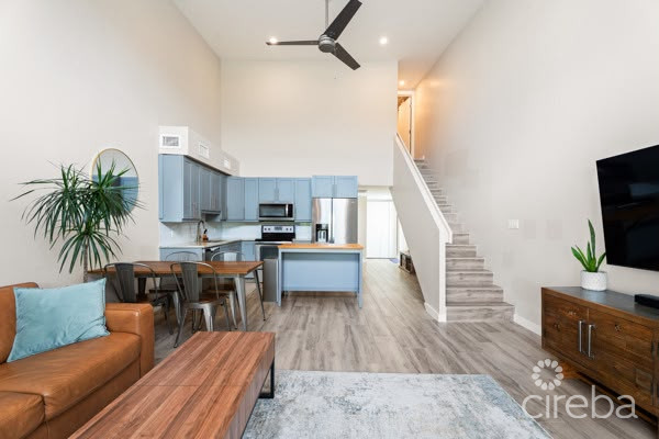 DOWNTOWN REACH – 2 BEDROOM