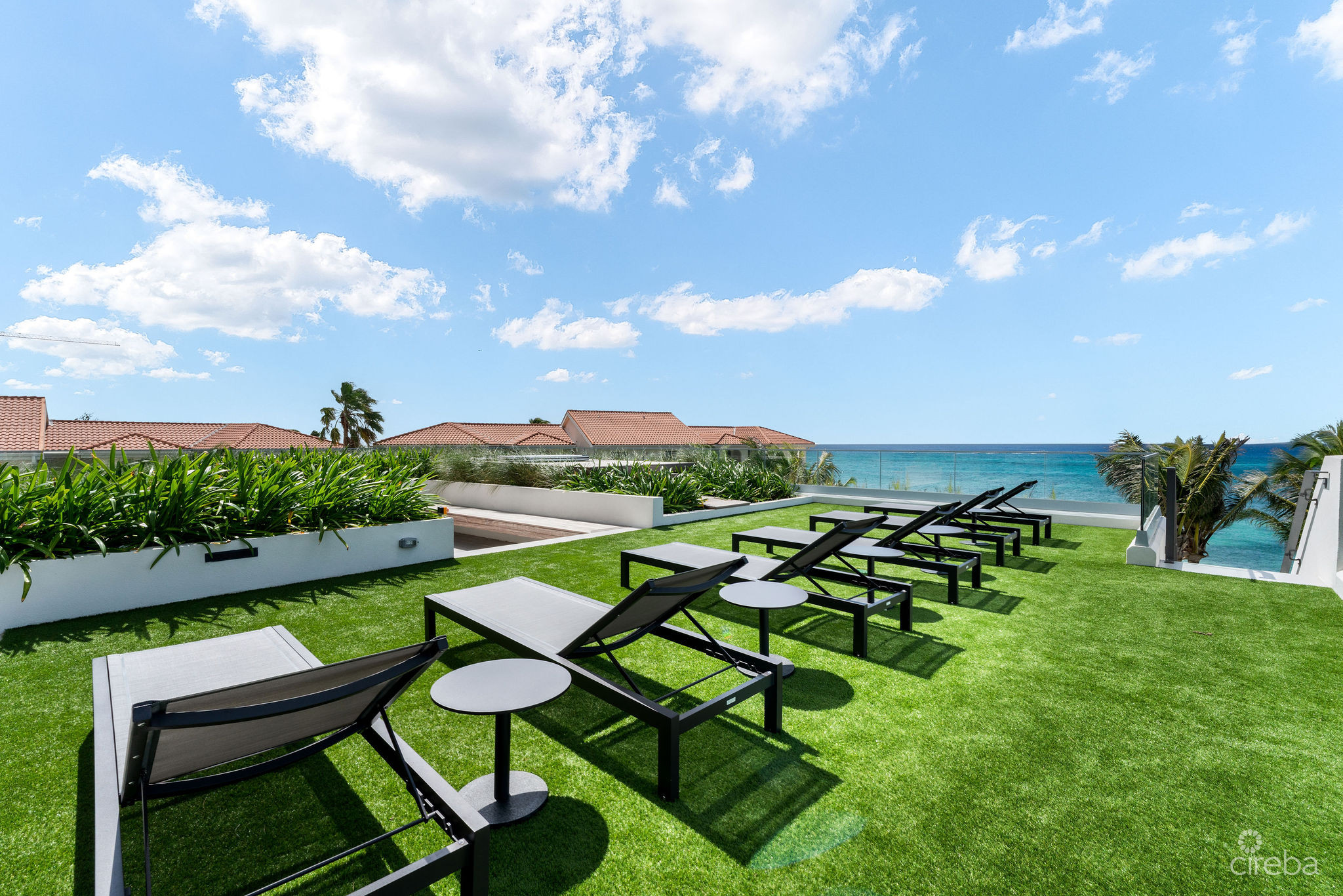 AQUA RESIDENCE 2 – LUXURY SEVEN MILE BEACH CONDO